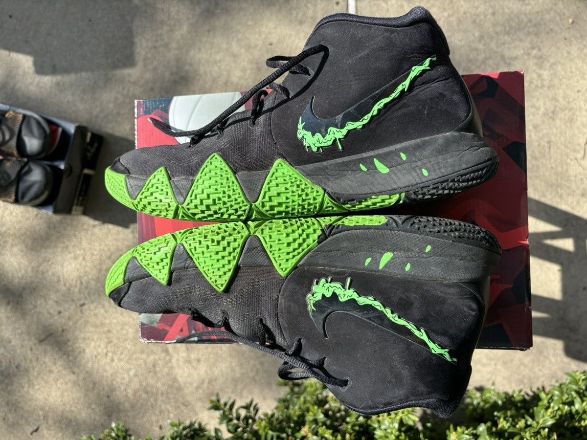 Nike Kyrie 4 'Halloween' Size US 12 / EU 45 - 6 Thumbnail
