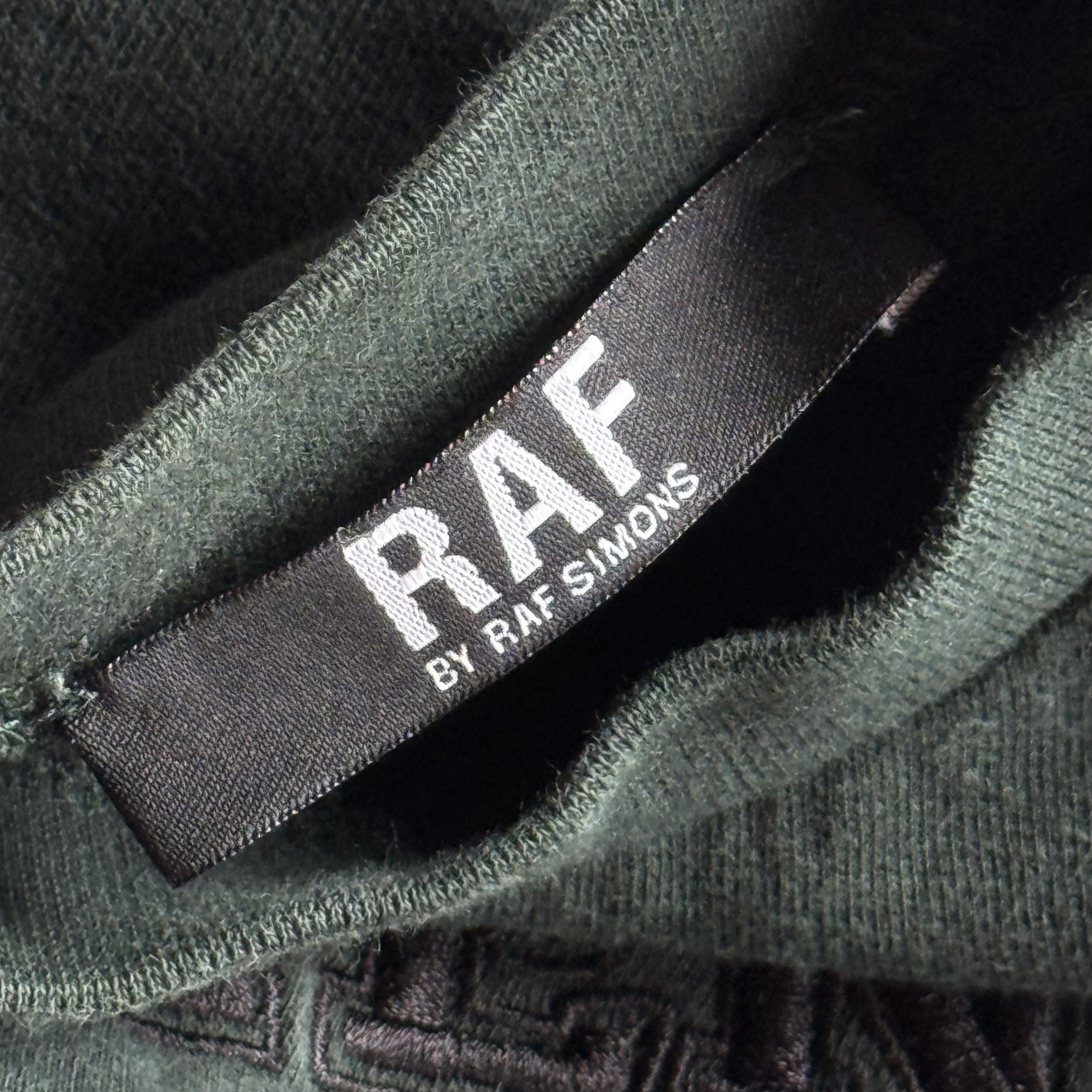Raf by Raf Simons RAF by Raf Simons AW 2006 ‘Silent Brigade' archive crewneck Size US L / EU 52-54 / 3 - 4 Thumbnail