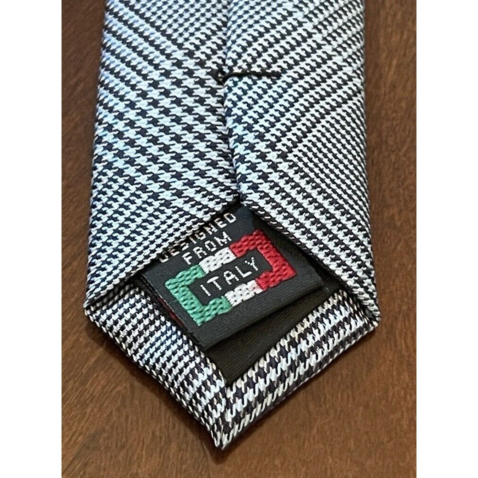 Other Brand Q Blue Houndstooth 100% Microfiber Made In China Size ONE SIZE - 7 Thumbnail