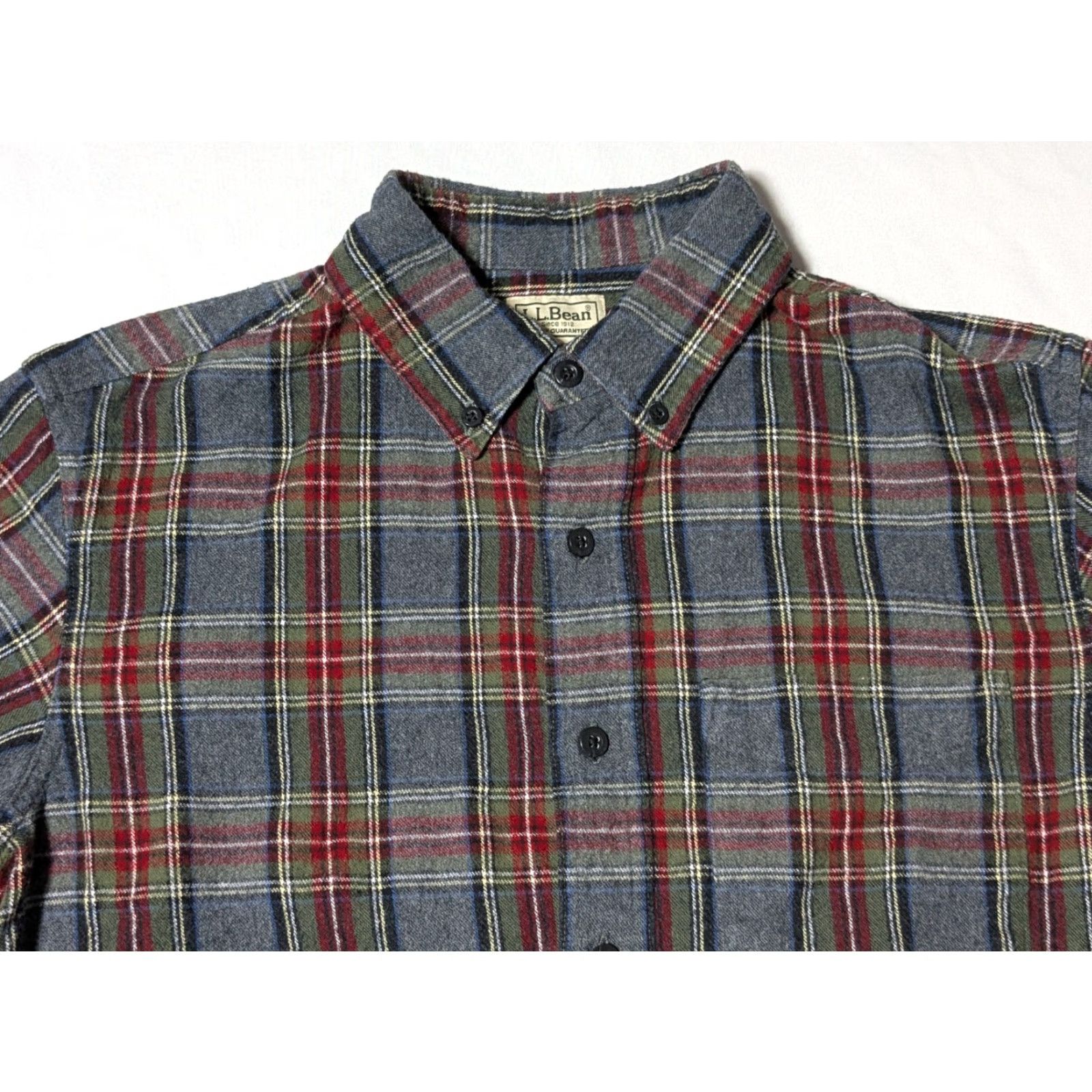 Vintage VINTAGE L.L. Bean Traditional Fit Shirt Men Small-REG Grey Scotch Plaid Flannel Button-Up Size US S / EU 44-46 / 1 - 3 Thumbnail