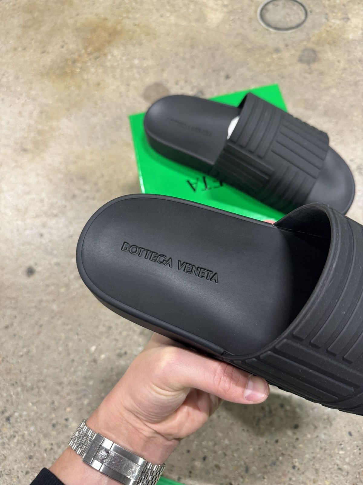 Bottega Veneta Bottega Veneta Embossed Rubber Slides NEW 550$ Size US 7 / EU 40 - 4 Thumbnail
