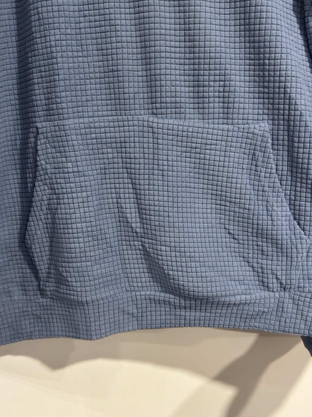 The Unbranded Brand Mens Letter Graphic Print Hoodie Pocket Pullover Top EST:XL Size US XL / EU 56 / 4 - 12 Thumbnail