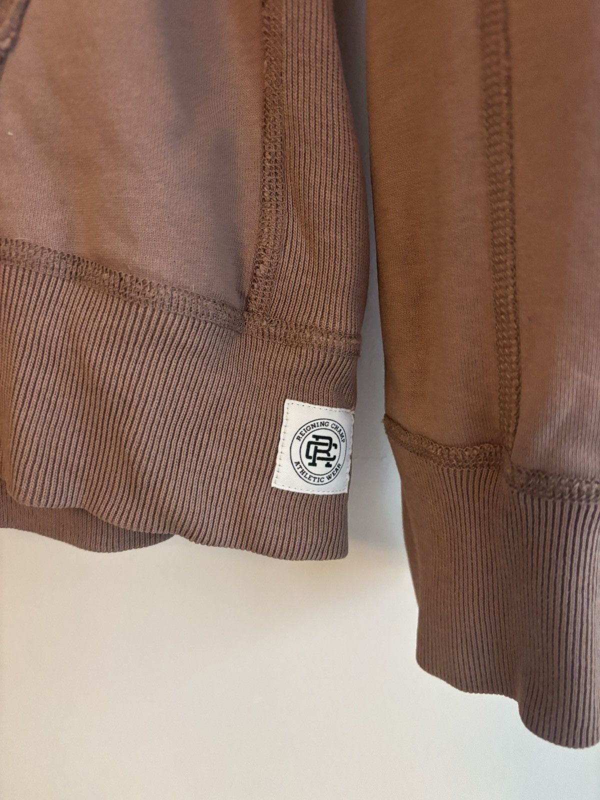 Reigning Champ Large reigning champ hoodie beige purple ish color Size US L / EU 52-54 / 3 - 4 Thumbnail