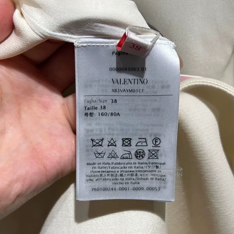 Valentino Valentino Rhinestone Fruit Dress/ Size S / US 4 / IT 40 - 4 Thumbnail