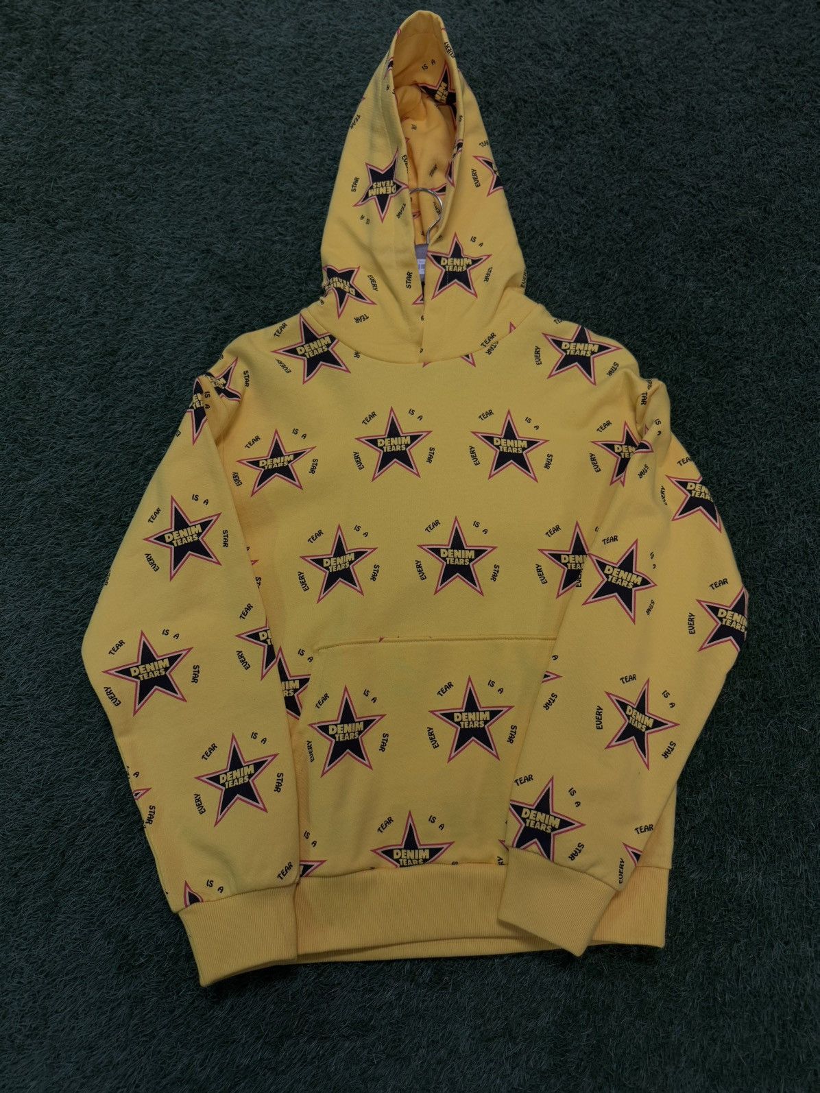 DENIM TEARS Denim Tears Star Yellow Hoodie Size Small (NEW) Size US S / EU 44-46 / 1 - 1 Thumbnail