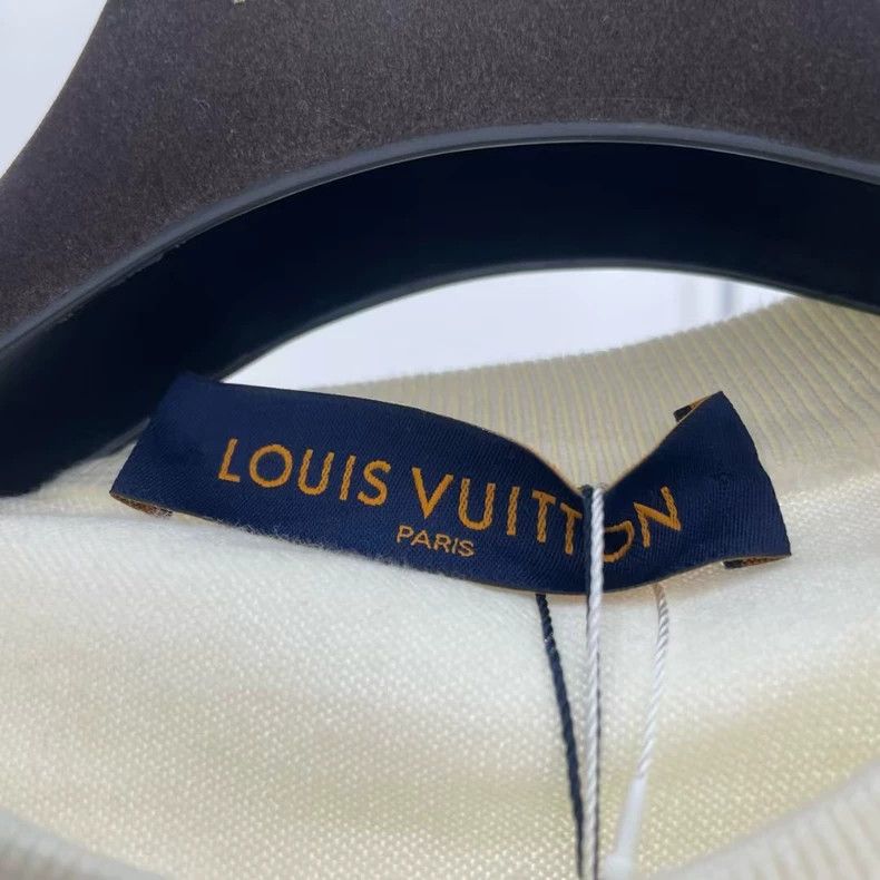 Louis Vuitton Louis Vuitton Nigo beige short sleeves Size US L / EU 52-54 / 3 - 4 Thumbnail