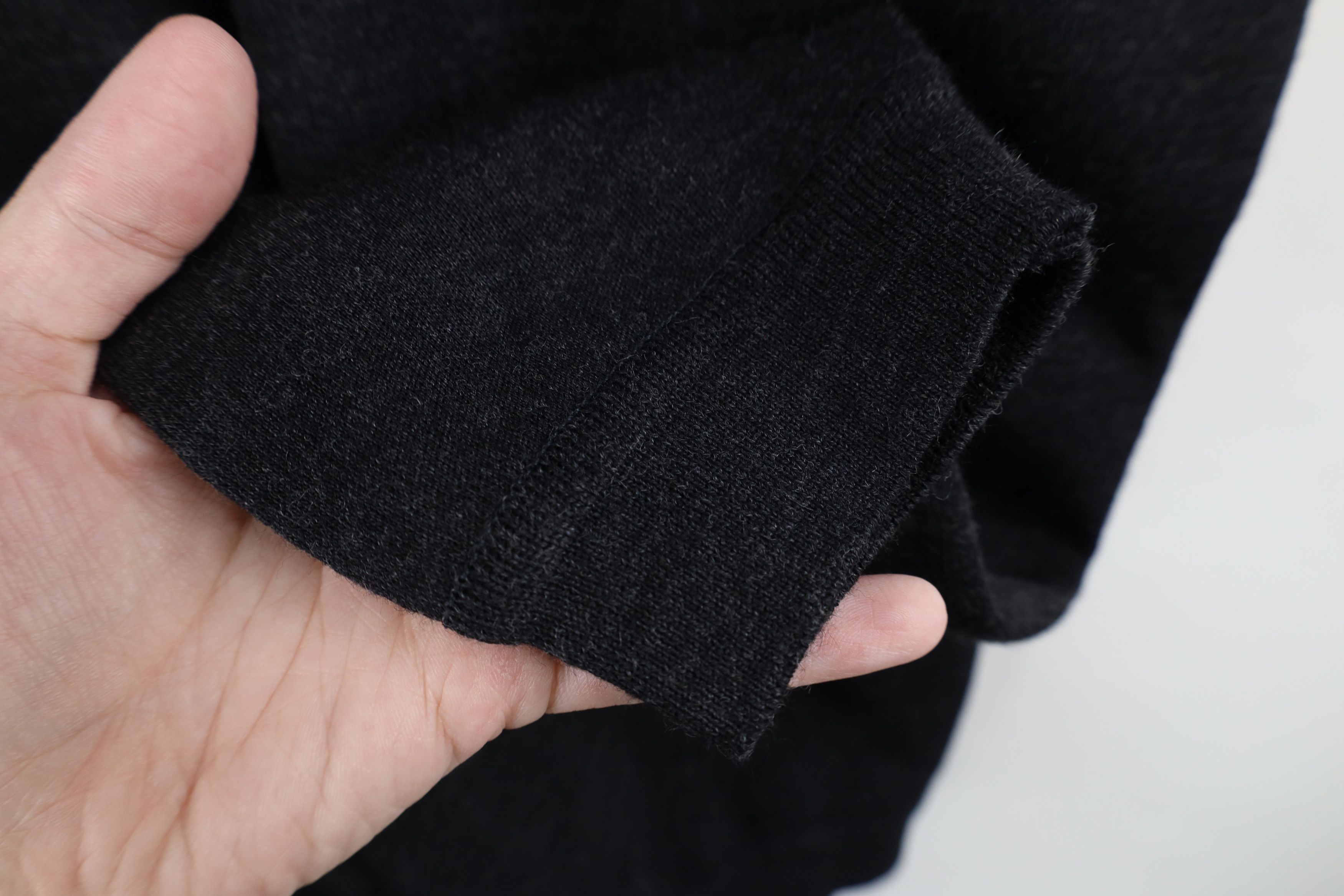 St. Croix Vintage 90s St Croix Wool V-Neck Sweater Charcoal Gray USA Size US L / EU 52-54 / 3 - 6 Thumbnail