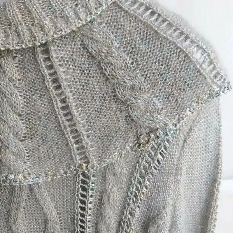 Valentino Valentino Gray Wool Cropped Sweater for Women . Size S / US 4 / IT 40 - 2 Thumbnail