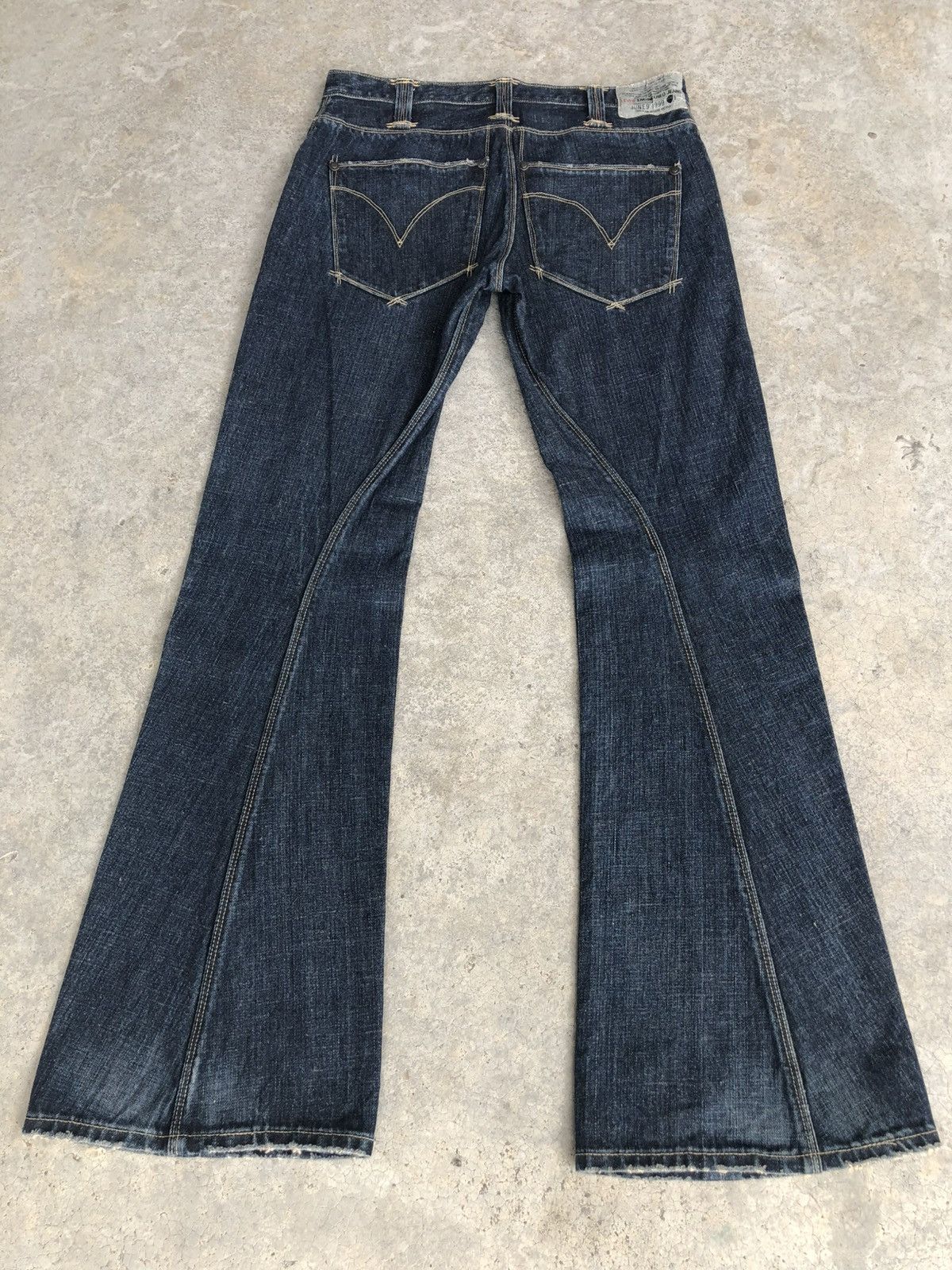 Levi's Flared Levis Engineered Bootcut Distressed Denim Size US 30 / EU 46 - 2 Thumbnail