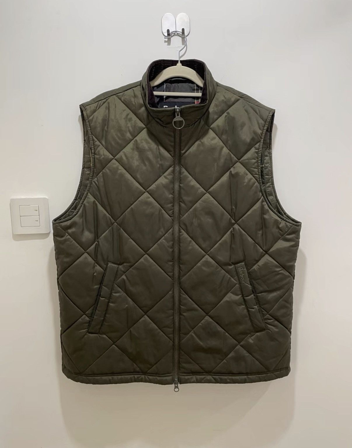 Barbour Barbour Finn Gilet Olive green quilted gilet/vest Size US L / EU 52-54 / 3 - 1 Thumbnail