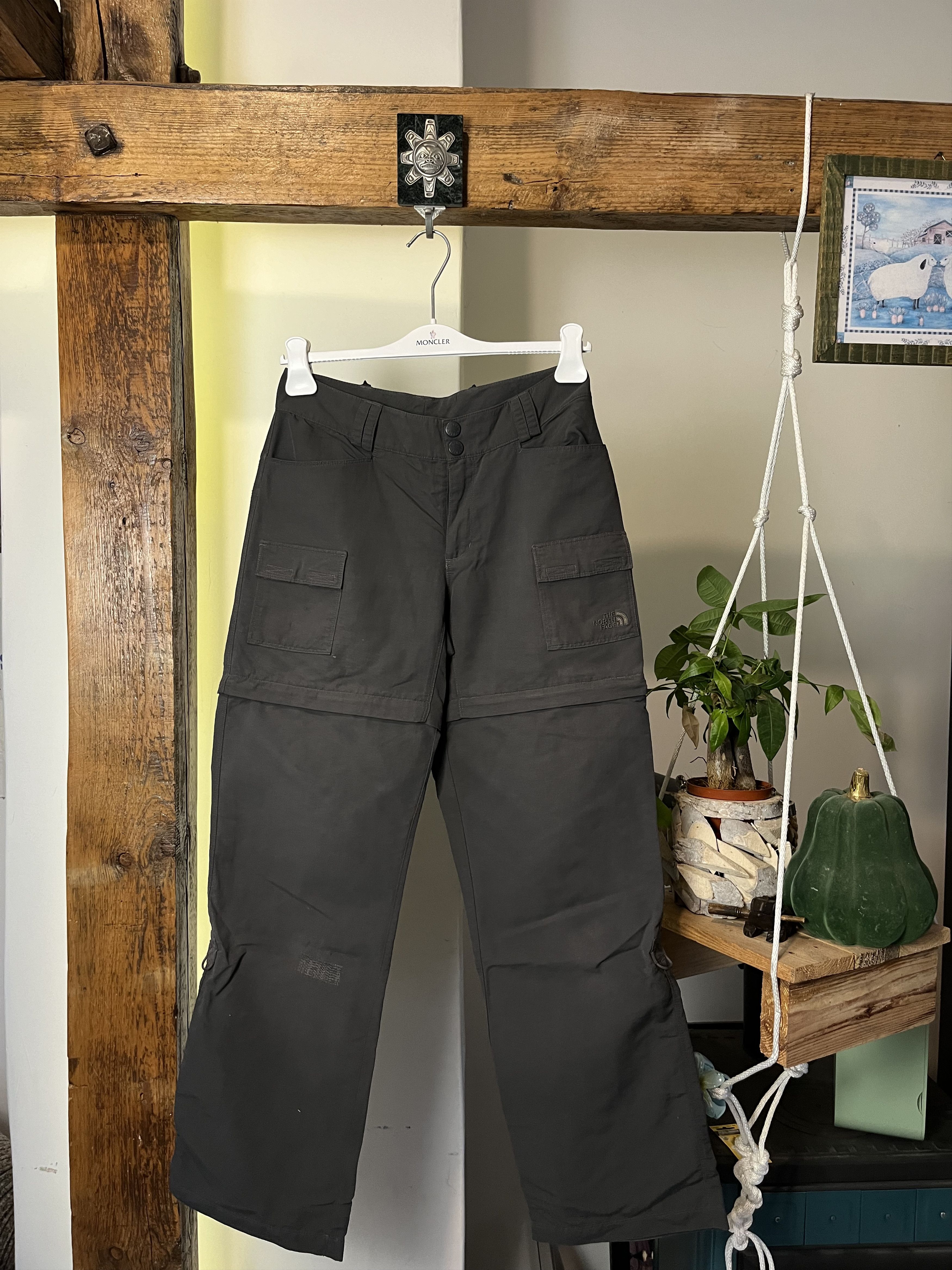 The North Face The North Face 2in1 Hiking Cargo Pants Size 30" / US 8 / IT 44 - 1 Thumbnail