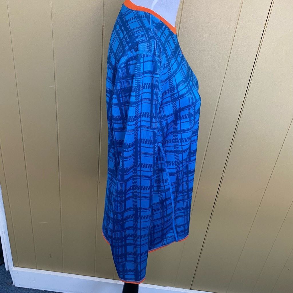 Under Armour Under Armour women L reversible Longsleeve Crewneck top blue Size L / US 10 / IT 46 - 4 Thumbnail