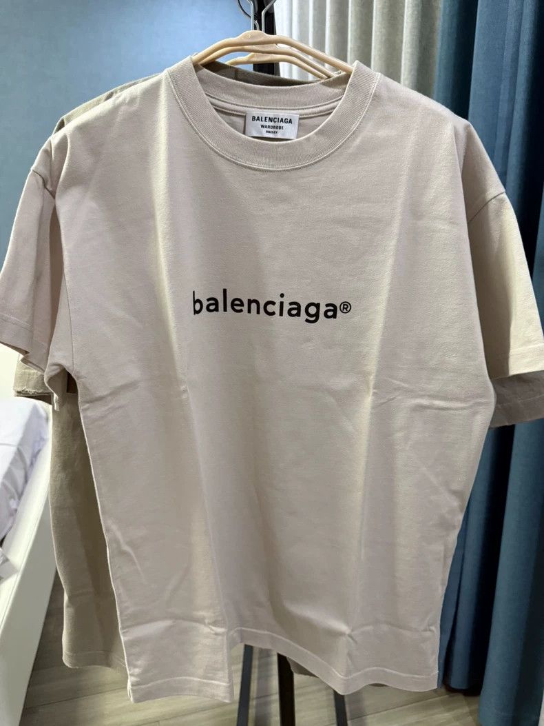 Balenciaga Balenciaga Logo Printed Crew Neck Casual Short Sleeve T-Sh Size US S / EU 44-46 / 1 - 1 Thumbnail
