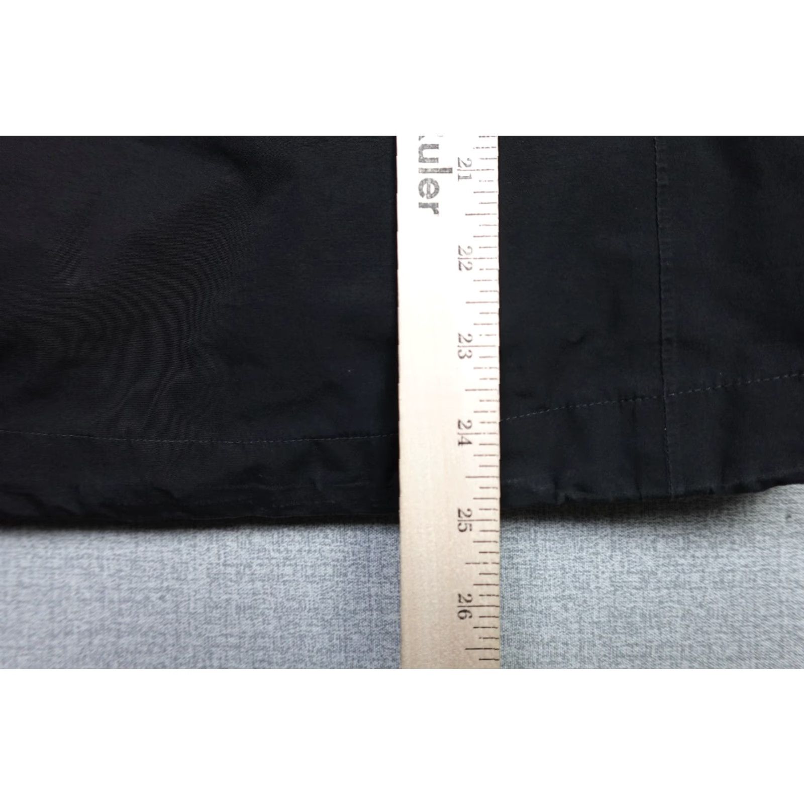 The North Face The North Face Jacket Womens Small Black Hyvent Hooded Windbreaker Raincoat Size S / US 4 / IT 40 - 6 Thumbnail