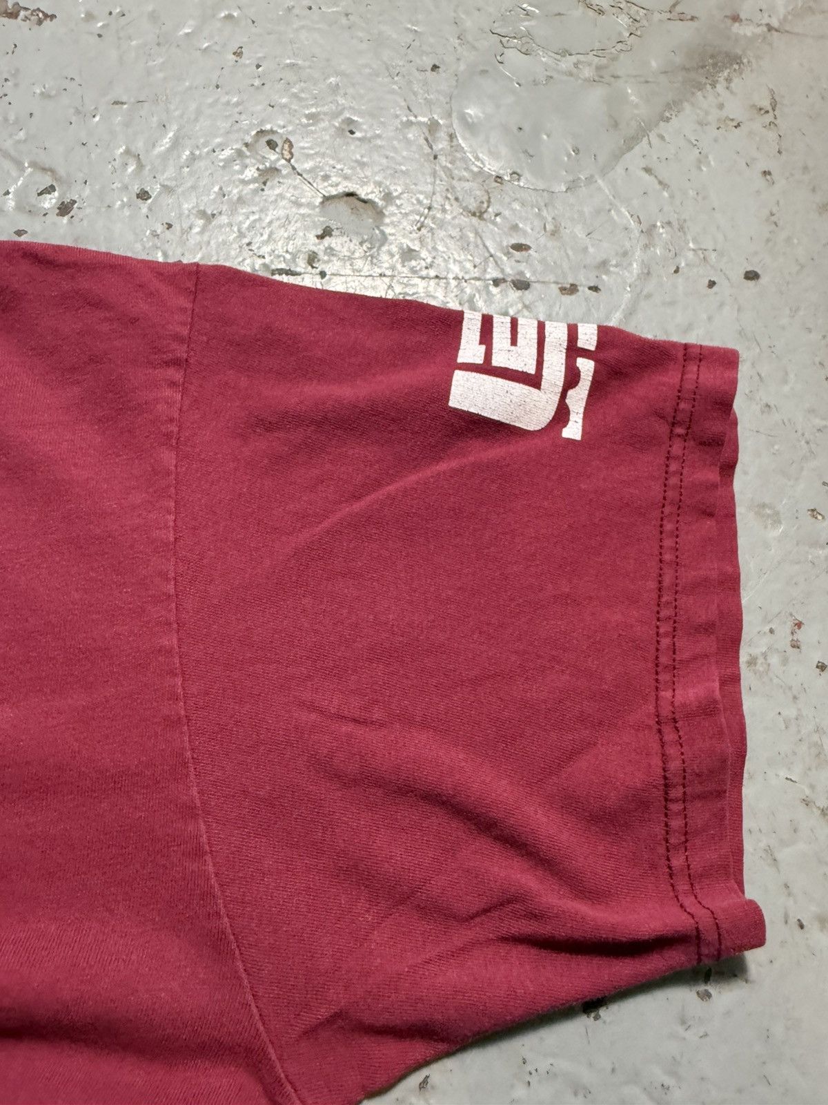 Nike Vintage Thrashed Nike Witness College Tee Size US M / EU 48-50 / 2 - 6 Thumbnail