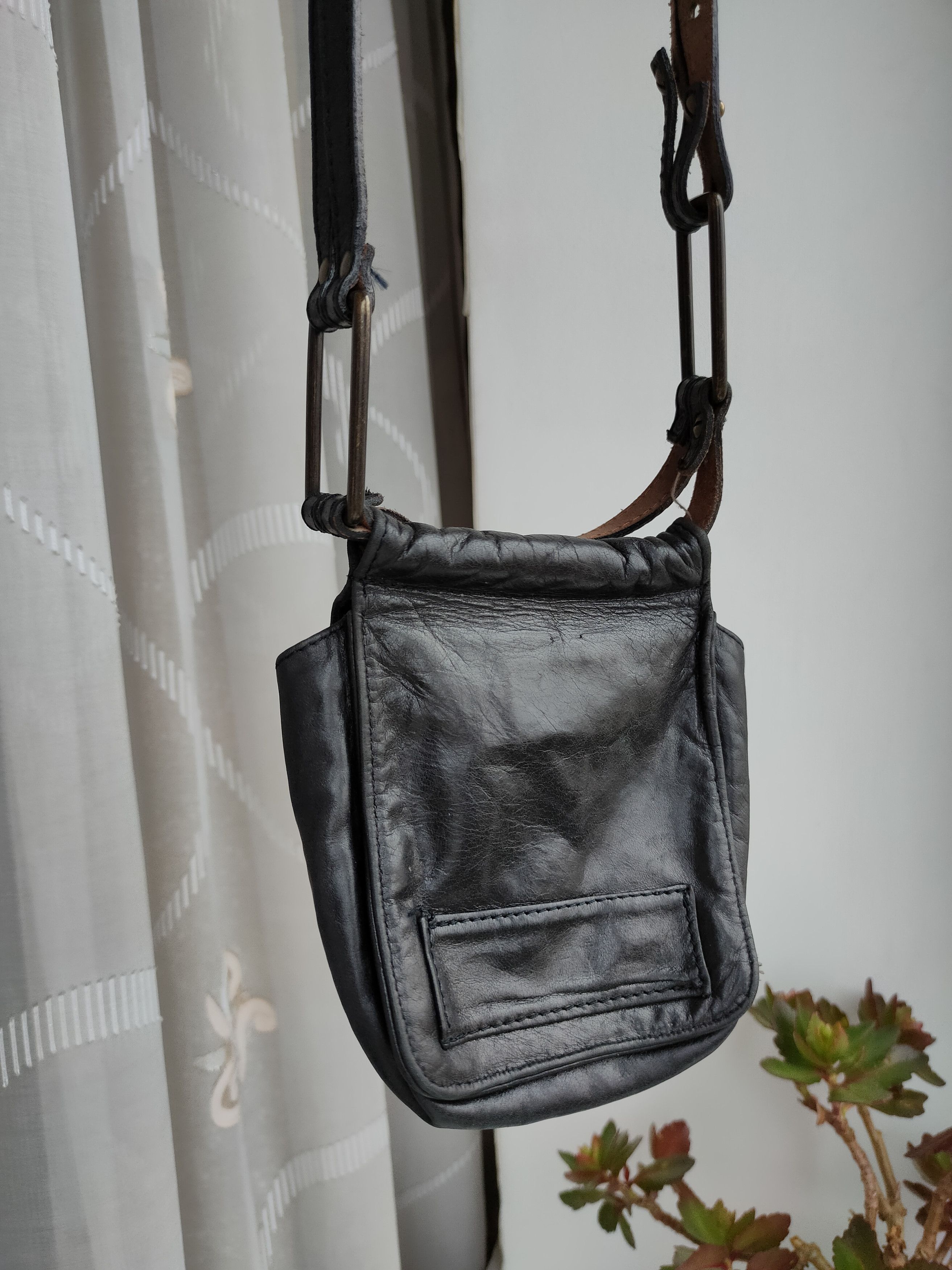 Genuine Leather Abaco Paris Small Vintage Leather Bag France Handbag Size ONE SIZE - 3 Thumbnail