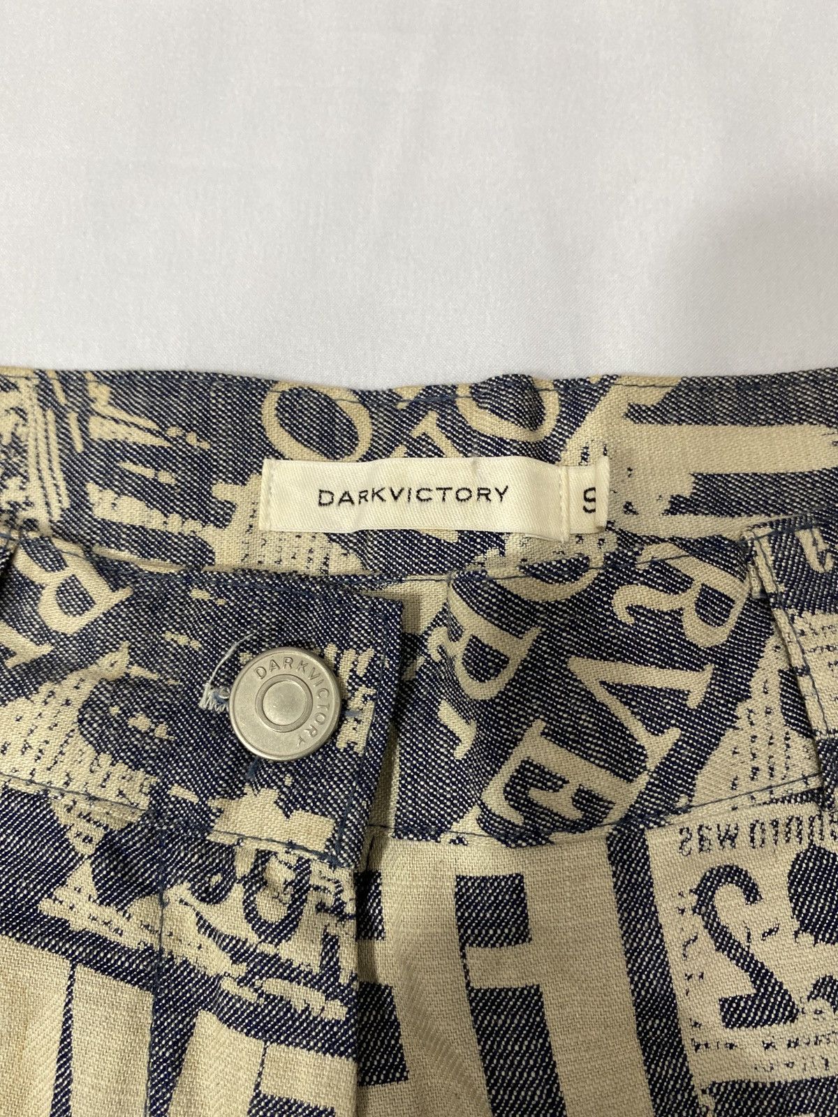 Hysteric Glamour Japanese Brand Darkvictory God Save The Queen NewsPaper Size US 29 - 5 Thumbnail
