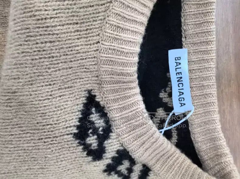 Balenciaga Balenciaga Classic logo sweater khaki color Size US S / EU 44-46 / 1 - 3 Thumbnail