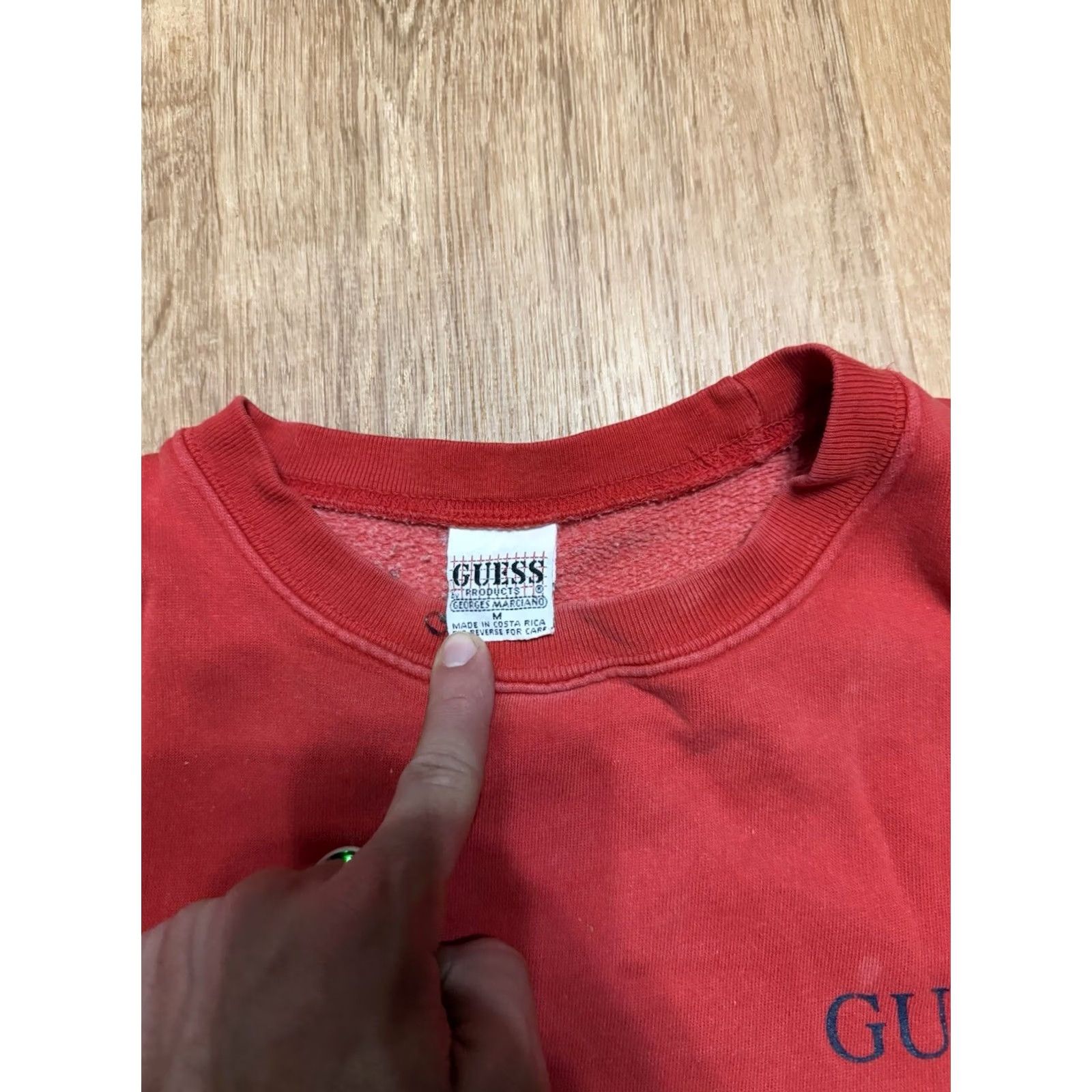 Guess VINTAGE Guess Spellout Sweatshirt Crewneck Red Mens M 90s Thrashed, 1990s, USA, Pullover, Regular Size US M / EU 48-50 / 2 - 3 Thumbnail