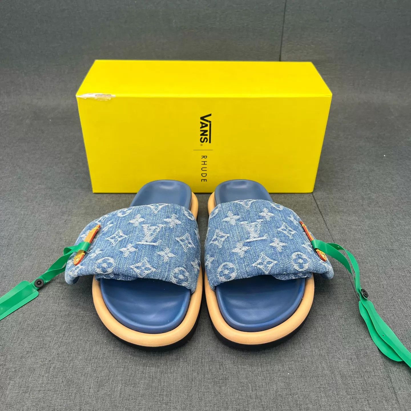 Louis Vuitton LV Pool Pillow Blue Denim Slippers 35 Original Box Size US 4.5 / IT 34.5 - 4 Thumbnail