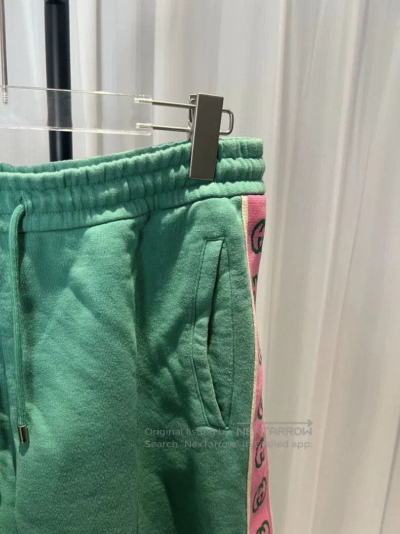 Gucci Gucci Pineapple Short Pants in L Size. Size US 34 / EU 50 - 4 Thumbnail