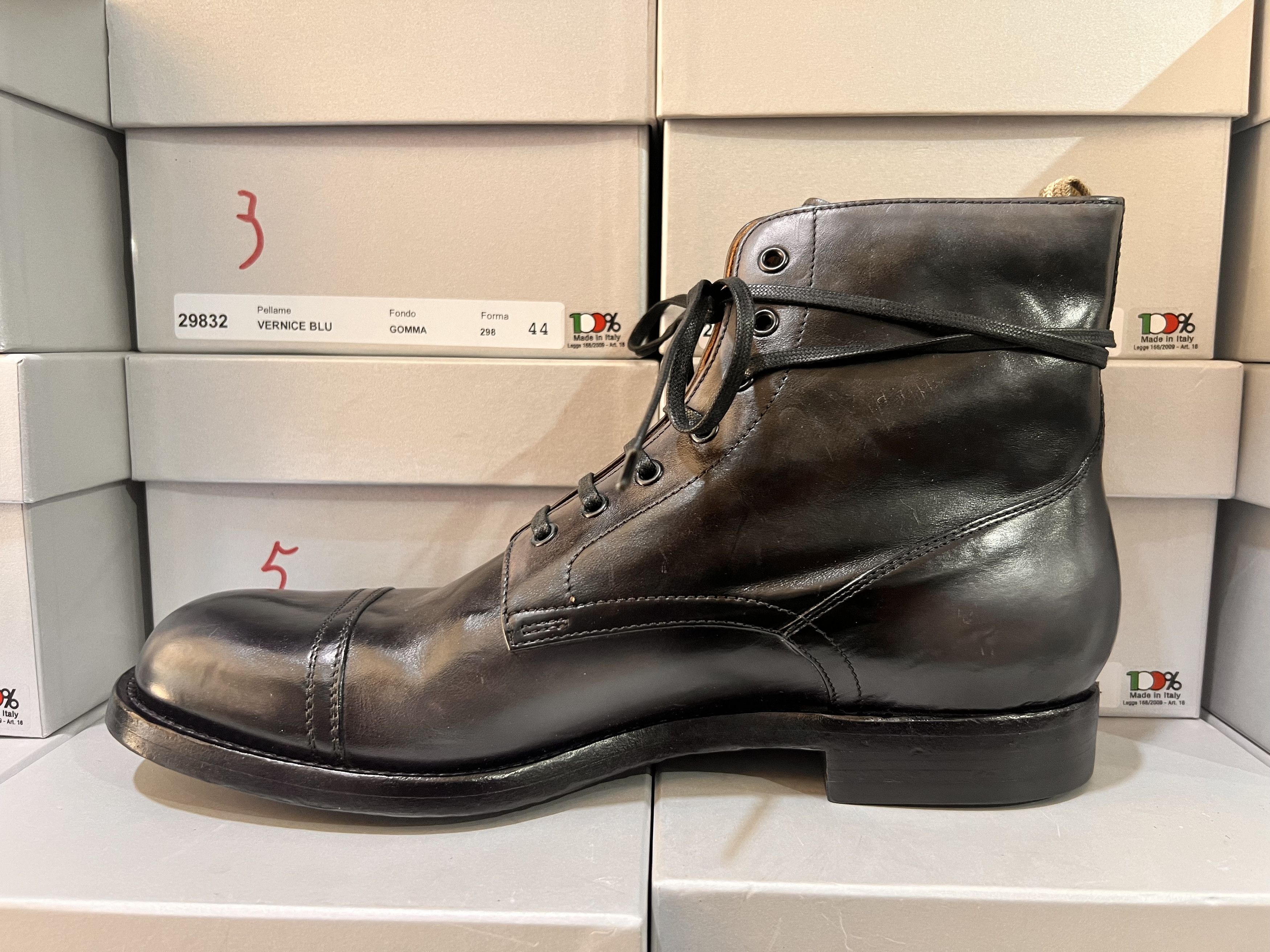 image of Officine Creative 42 Boot Anatomia Italian Leather 799 $ in Black/Burgundy, Men's