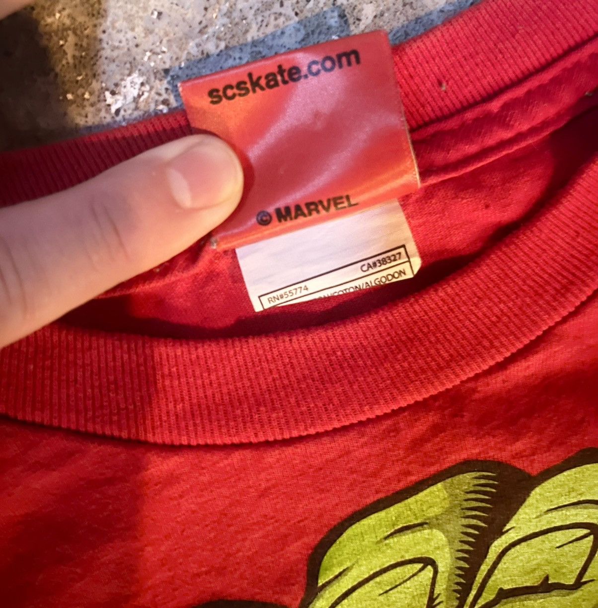 Santa Cruz Skateboards Santa Cruz x Marvel Hulk Screaming Hand - 30th Anniversary Size US M / EU 48-50 / 2 - 4 Thumbnail