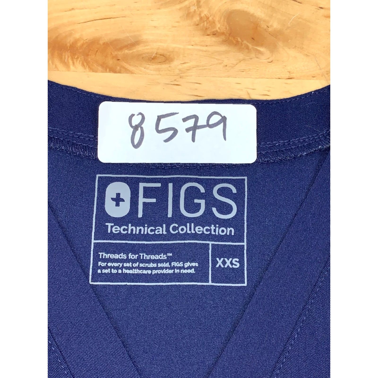Vintage FIGS Flores Scrub Top Womens 2XS Blue Medical Hospital Scrub Top Womens 2XS Blue FIGS Size XXS / US 00 / IT 34 - 2 Thumbnail