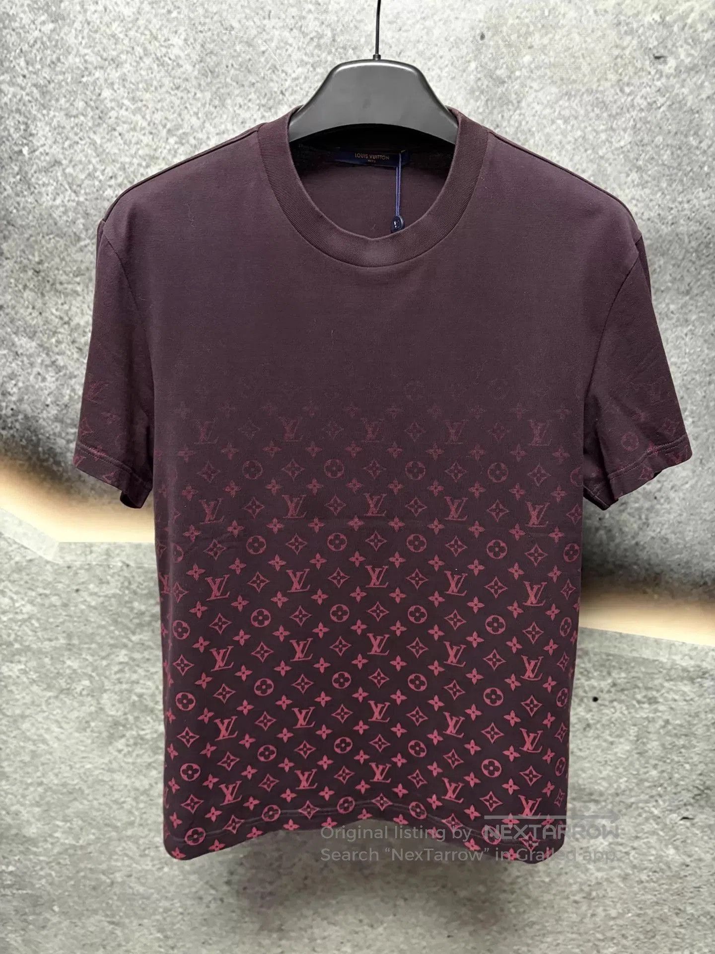 Louis Vuitton Red Patterned Short-Sleeve T-Shirt Size L. Size US L / EU 52-54 / 3 - 1 Thumbnail