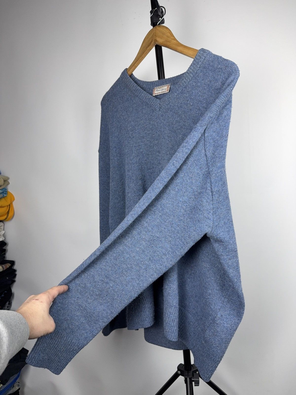 Burberry Retro 90s Thomas Burberry Blue V-Neck Wool Sweater Vintage Size US XL / EU 56 / 4 - 11 Thumbnail