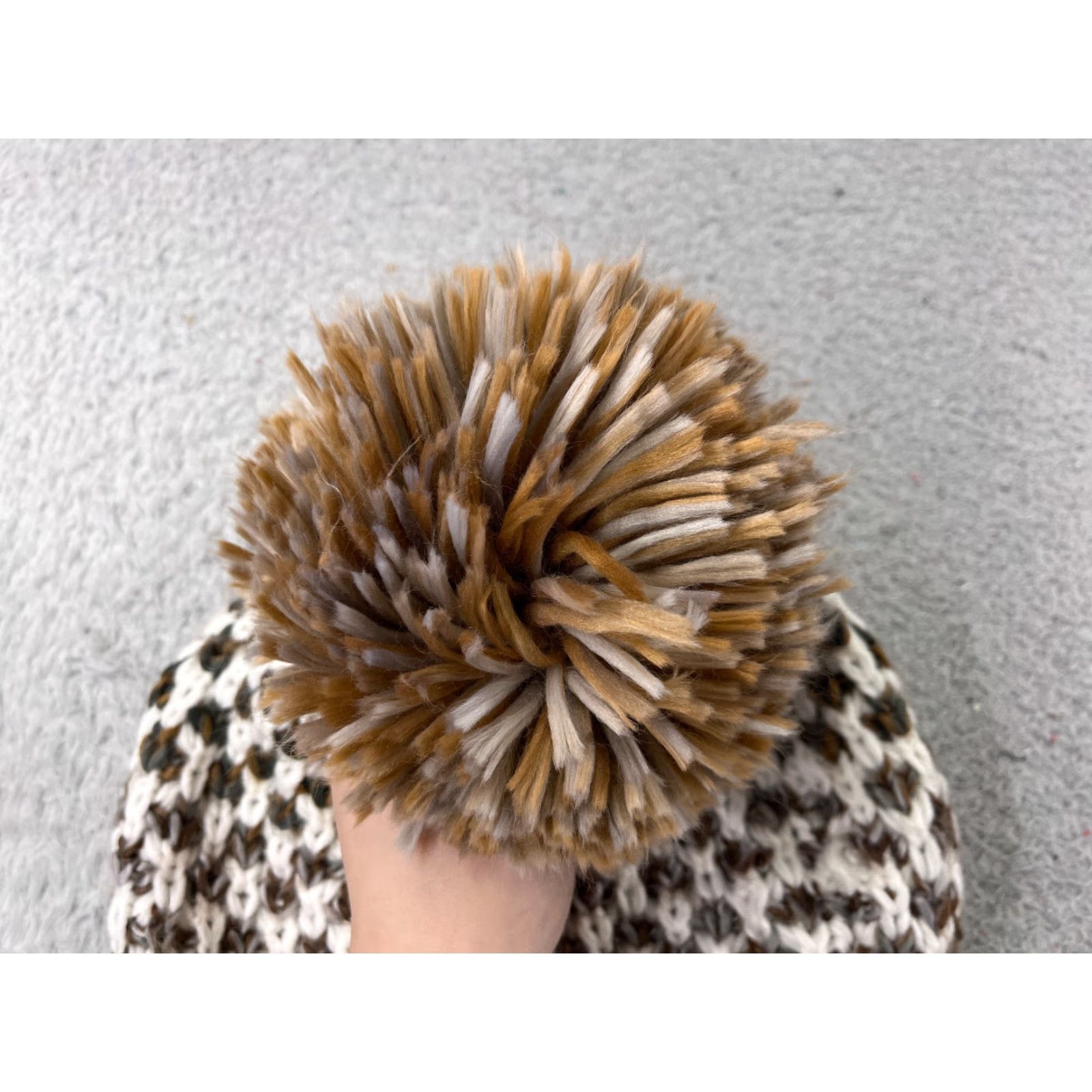 Vintage VINTAGE Transformco Beanie Toque Womens One Size White Brown Knit Check 100% Acrylic Pom Size ONE SIZE - 3 Thumbnail