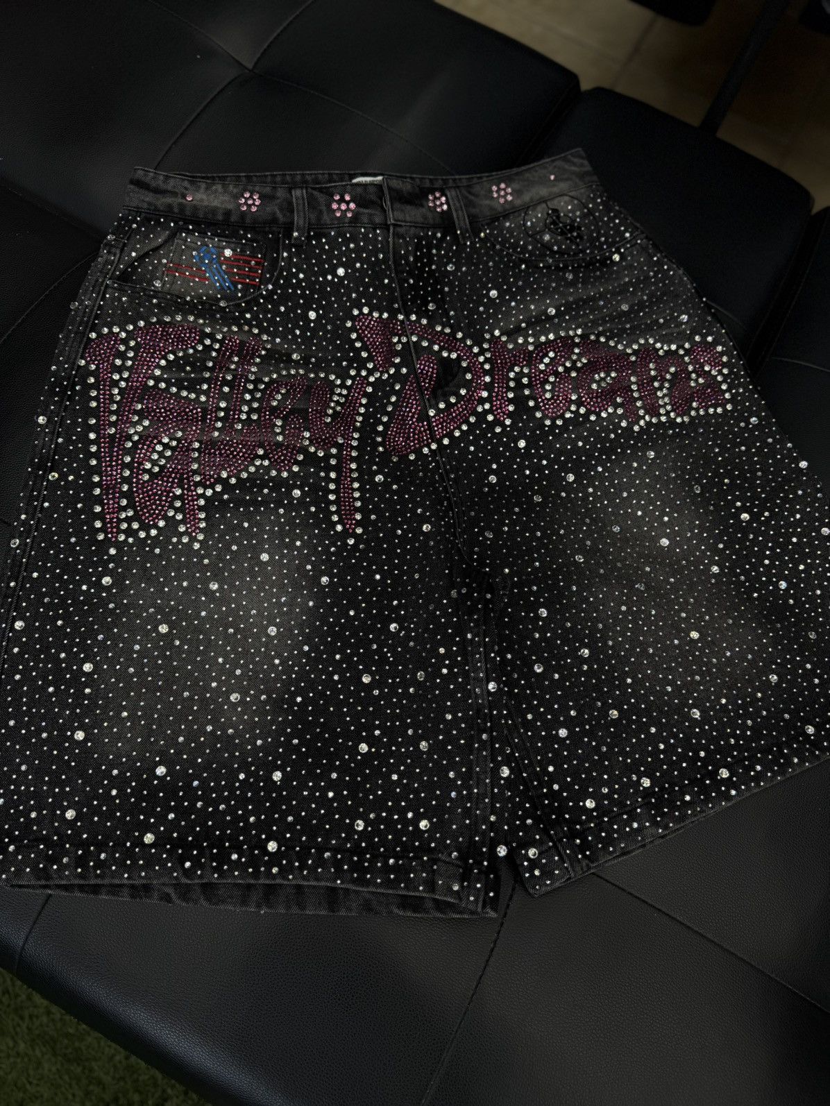 Vale Vale Valley Dreams Rhinestone Shorts Size 30 Size US 30 / EU 46 - 2 Thumbnail