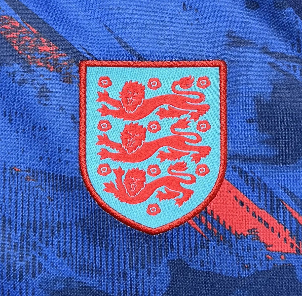 Nike England 2022 2023 Pre-Match Shirt Soccer Jersey Nike Size US L / EU 52-54 / 3 - 9 Thumbnail