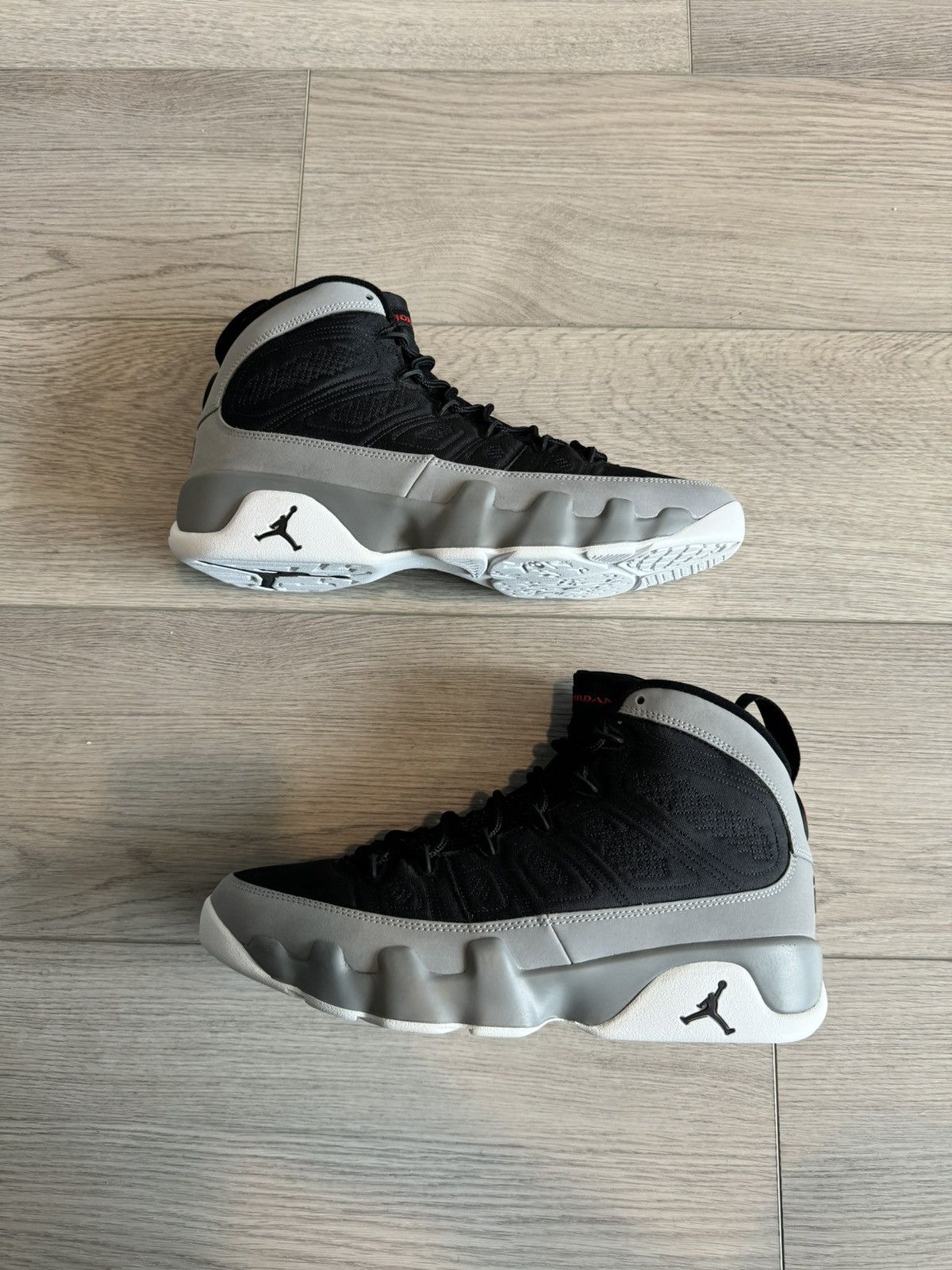 Jordan Brand × Nike Air Jordan 9 ‘Particle Grey’ Size US 10 / EU 43 - 3 Thumbnail