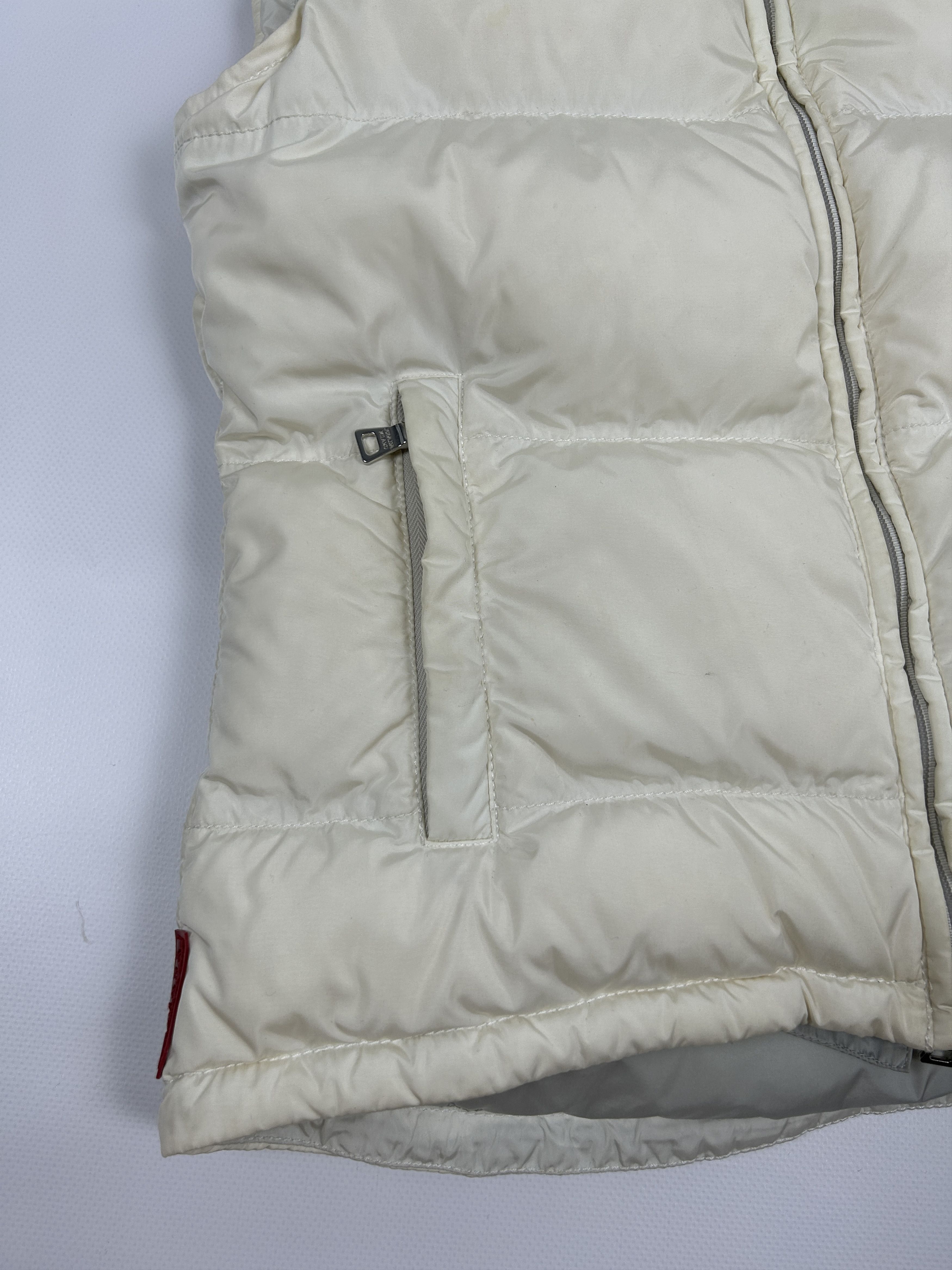 Prada Vintage y2k archive Prada sport red tab hooded puffer vest Size XS / US 0-2 / IT 36-38 - 8 Thumbnail