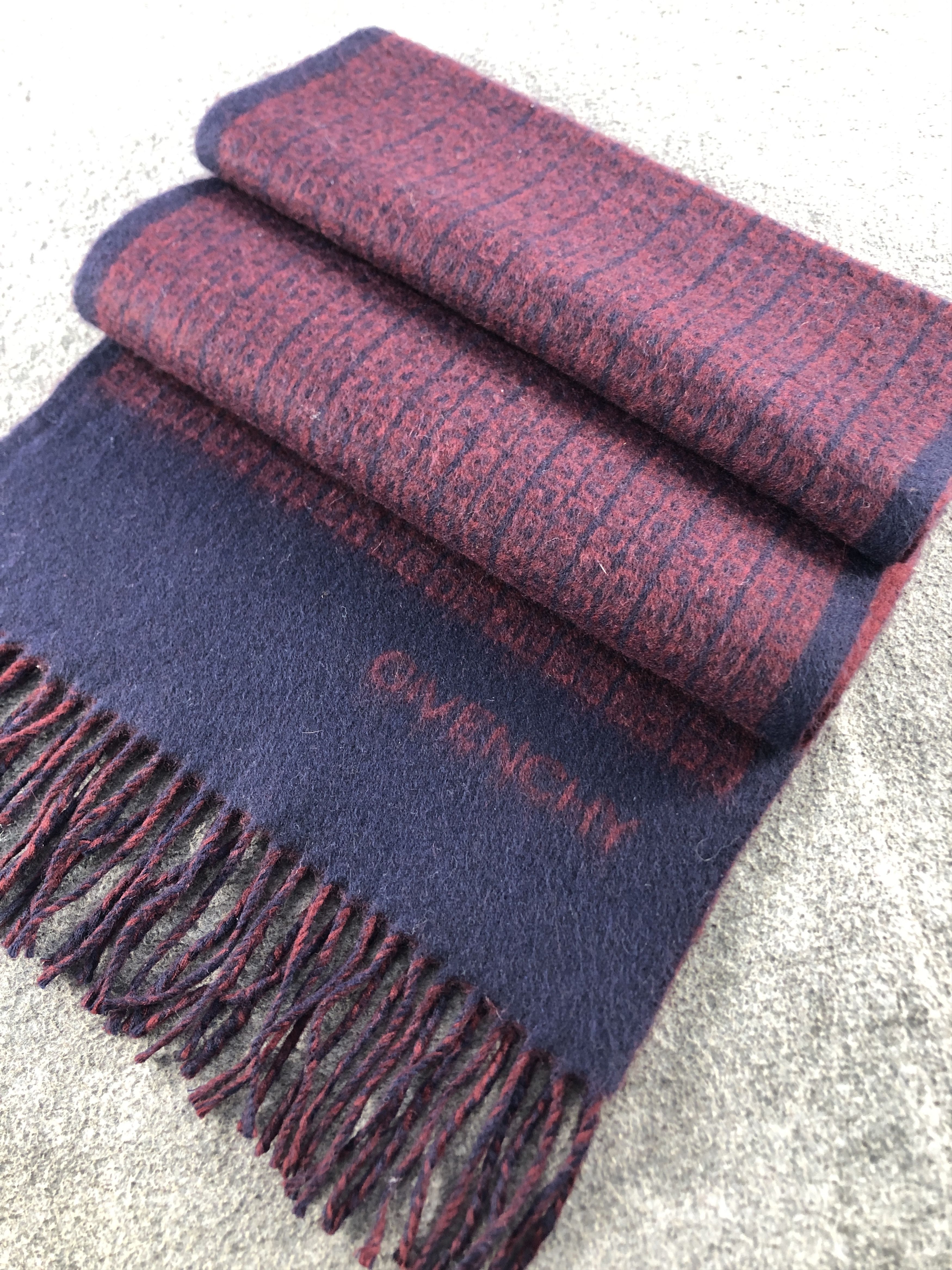 Givenchy Givenchy Scarf / Muffler / Neckwear P869 Size ONE SIZE - 3 Thumbnail
