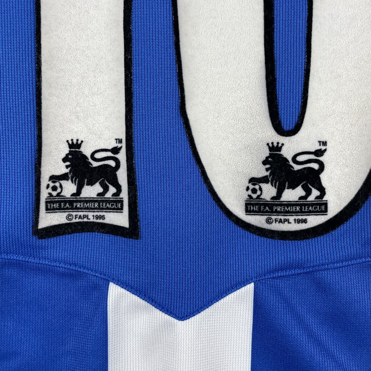 Vintage Wigan Athletic JJB Lee Henry McCulloch #11 Soccer Longsleev Size US XL / EU 56 / 4 - 18 Thumbnail