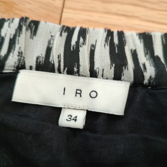 Iro IRO Adele Ikat black print mini skirt XS Size 26" / US 2 / IT 38 - 3 Thumbnail