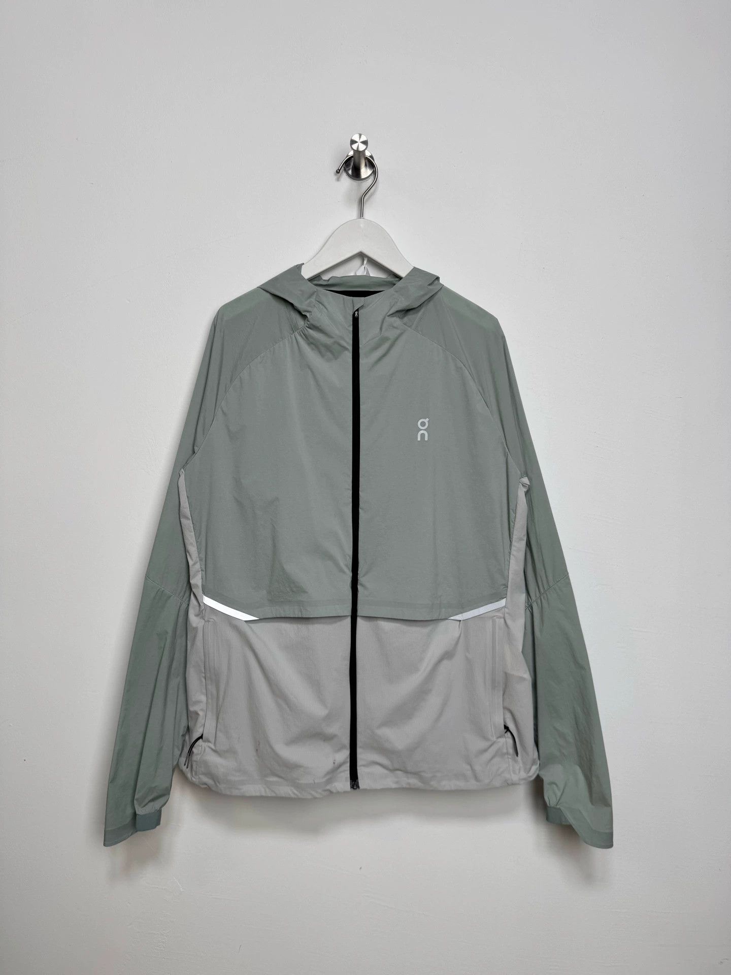 On On zip jacket M 99 new Size M / US 6-8 / IT 42-44 - 1 Thumbnail