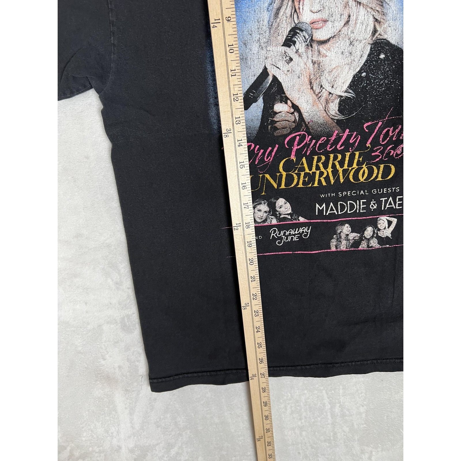 Other Carrie Underwood Cry Pretty 360 Tour Shirt Mens Large Black Size US L / EU 52-54 / 3 - 7 Thumbnail