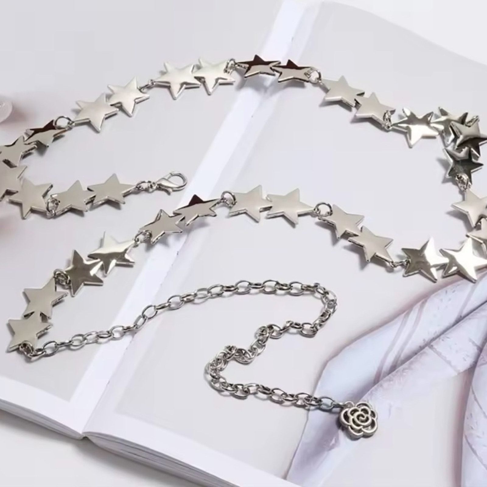 Other Silver Star Chain Belt for Women Size ONE SIZE - 3 Thumbnail