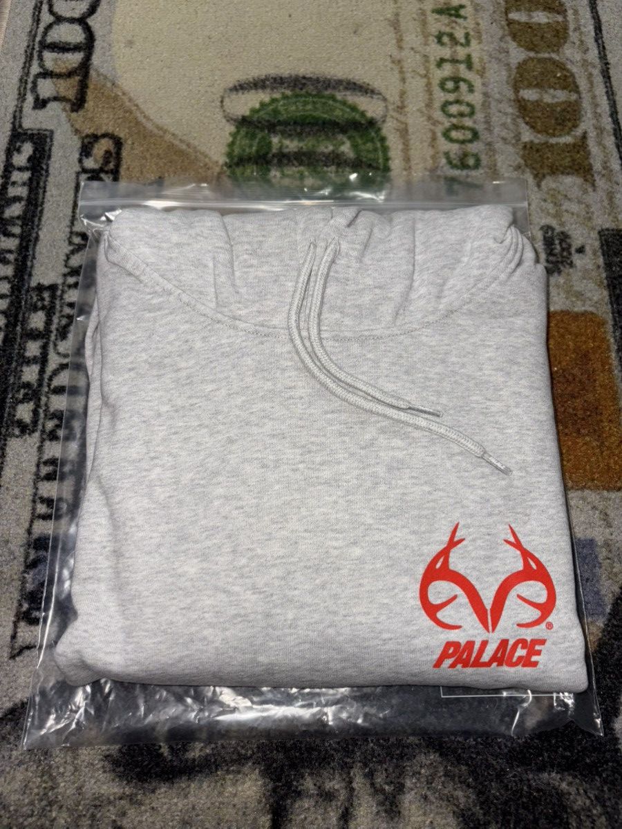 Palace Palace Real Tree Tri-Ferg Hoodie Grey Size US L / EU 52-54 / 3 - 1 Thumbnail