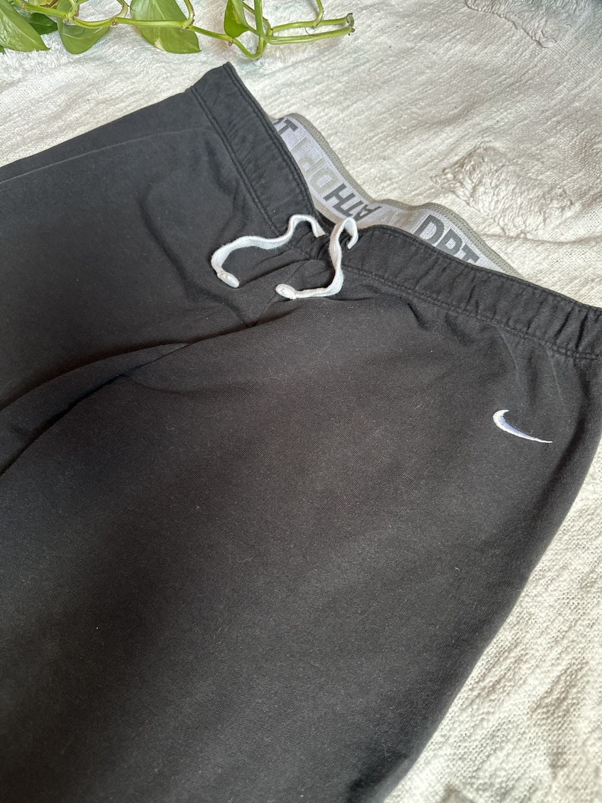Nike Cropped Nike Joggers Size 28" / US 6 / IT 42 - 4 Thumbnail