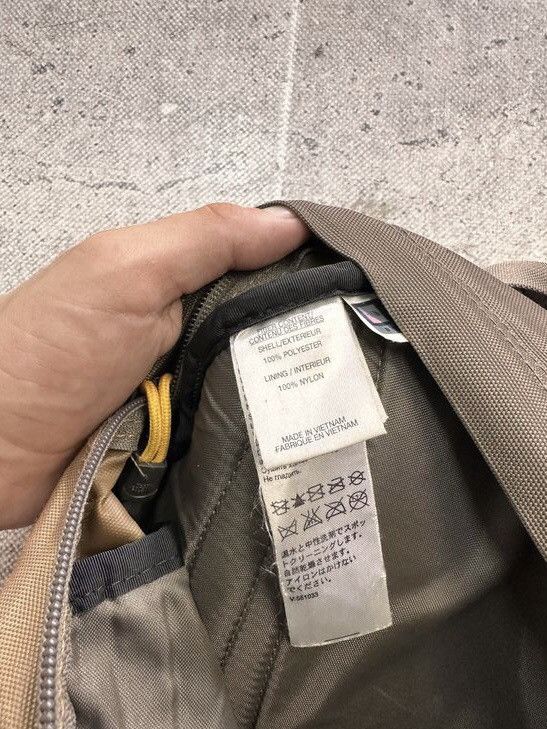 The North Face × Vintage The North Face TNF Bag Messenger Bag Nike Vintage Y2K Size ONE SIZE - 12 Thumbnail
