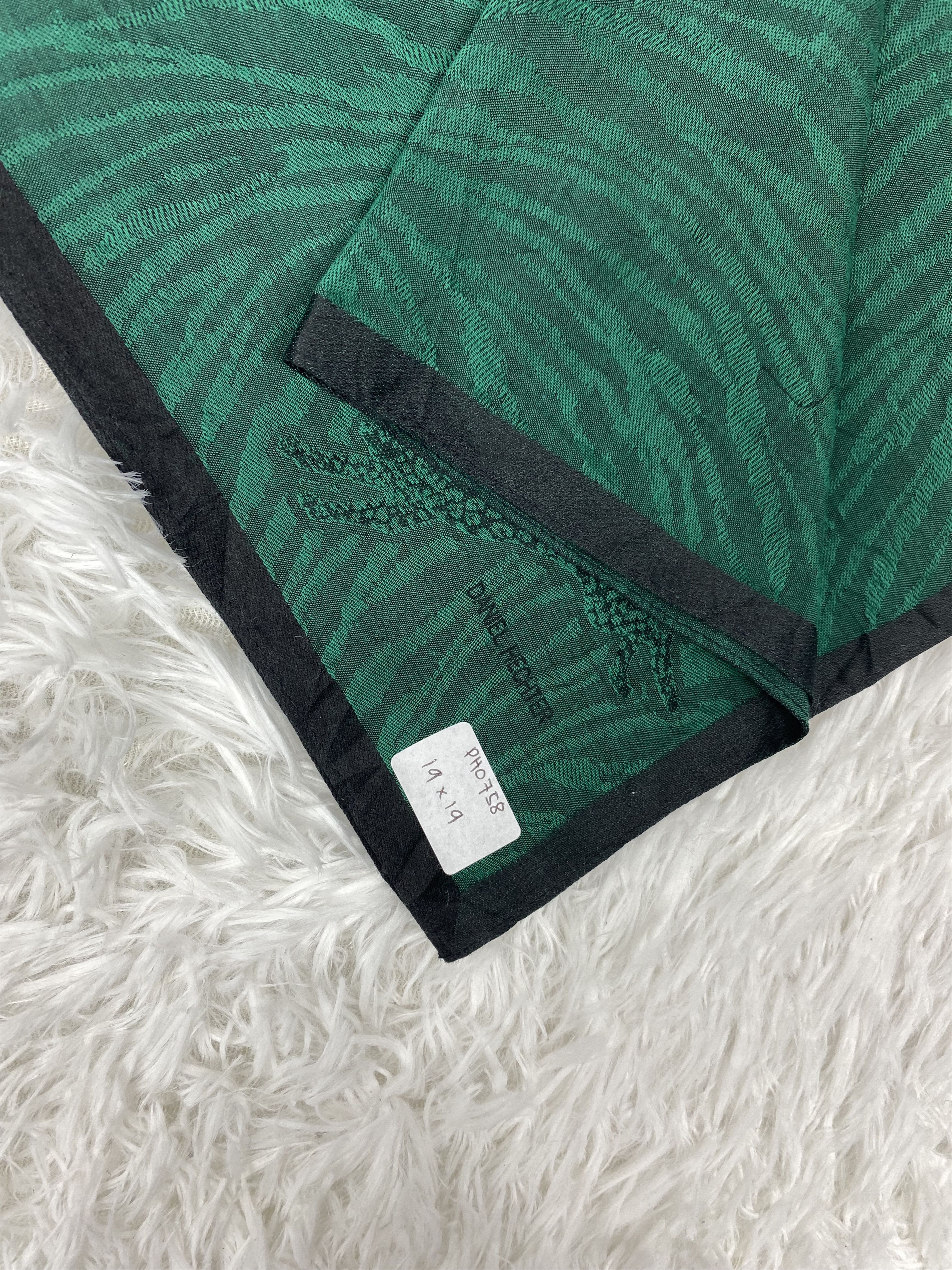 Daniel Hechter × Vintage Vintage Daniel Hechter Handkerchief Neckerchief PH0758 Size ONE SIZE - 2 Thumbnail