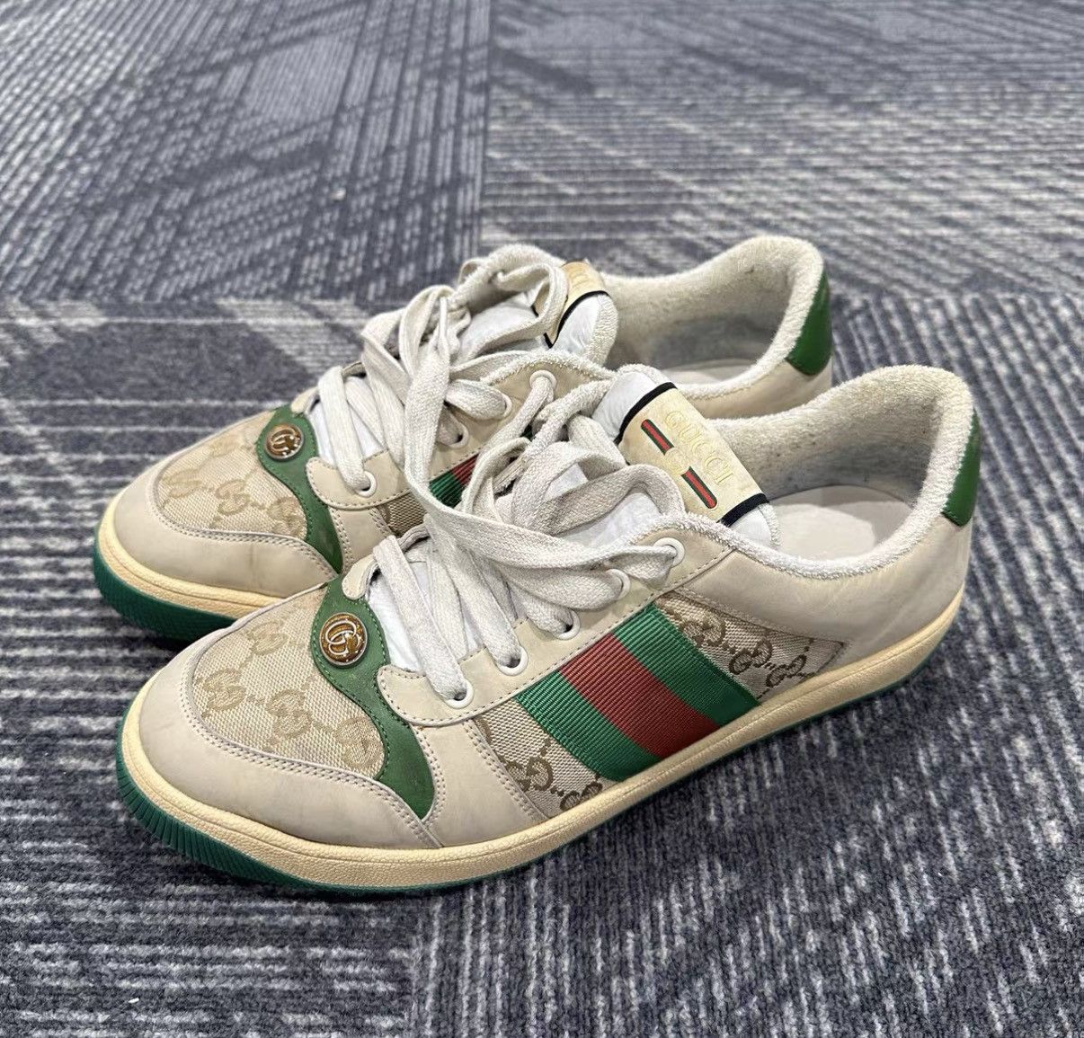 Gucci Gucci Screener Enamel Green-Tip Distressed Sneakers J42 Size US 9.5 / EU 42-43 - 1 Thumbnail