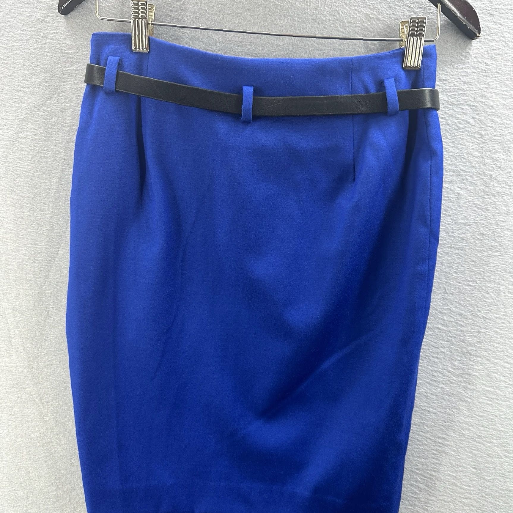 Vintage Yigal Azrouel Skirt Womens 4 Blue Black Leather Belt Business Trim Quiet Luxury Size 27" / US 4 / IT 40 - 5 Thumbnail