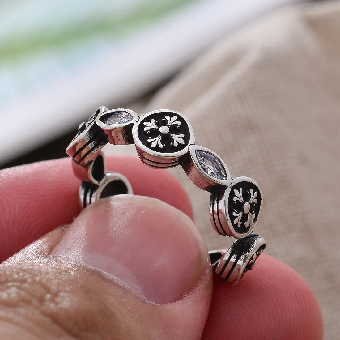 Designer × Jewelry Retro Round Cross Ring Size ONE SIZE - 3 Thumbnail