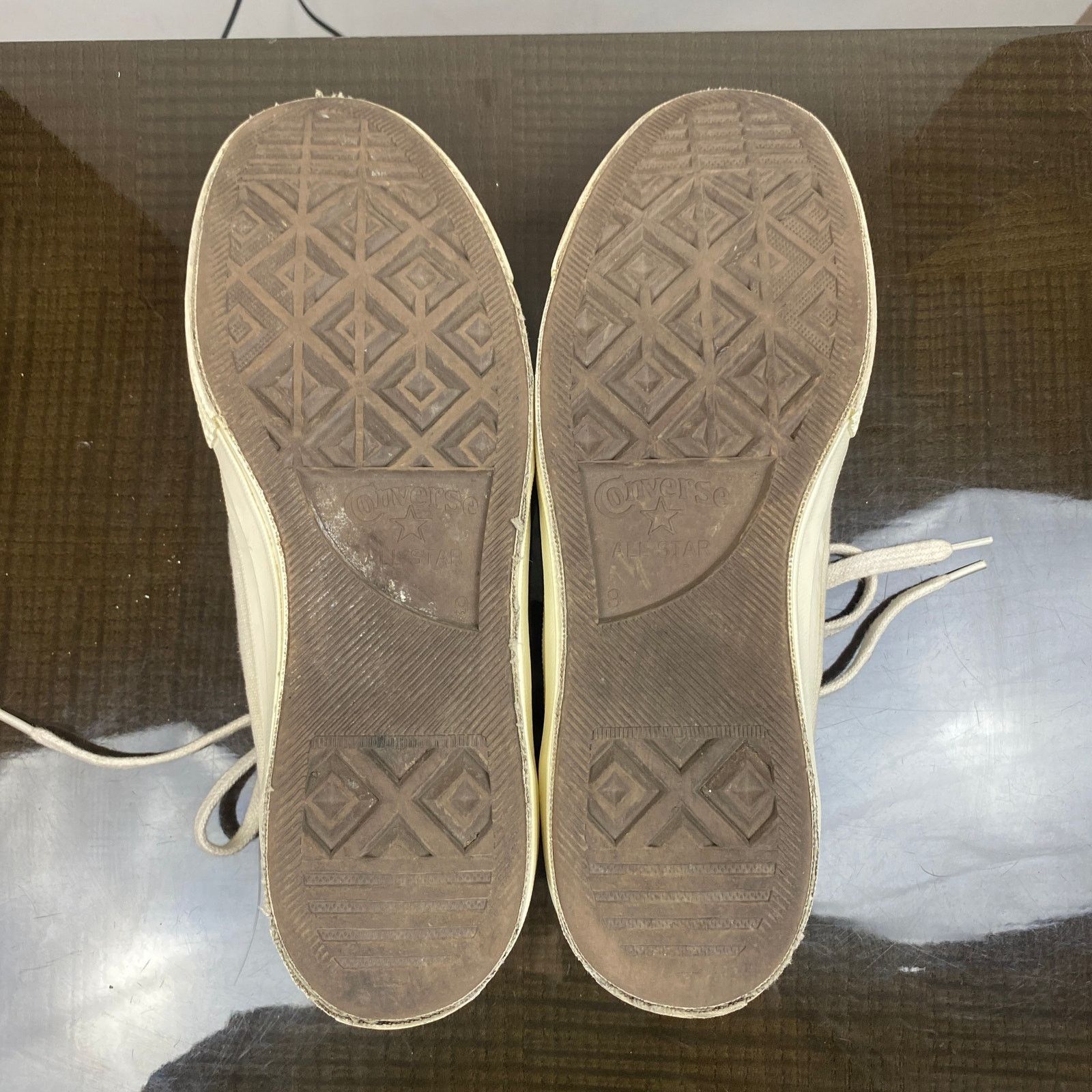 Comme des Garcons PLAY × Converse Converse Comme des Garcons Play Heart Low Sneakers Men's 9 Size US 9 / EU 42 - 7 Thumbnail
