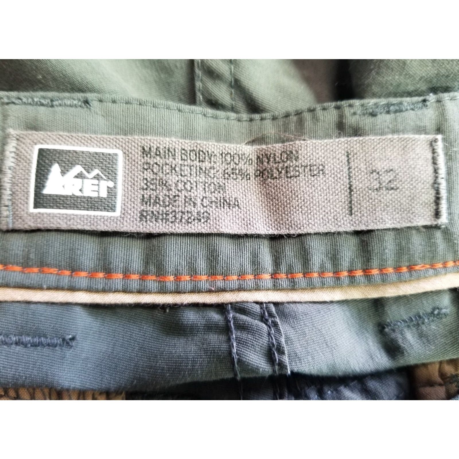 Vintage REI Bermuda Flat Front Shorts 32 Men Green Outdoor Casual Breathing Pockets Regular Cotton Blend Size US 32 / EU 48 - 5 Thumbnail
